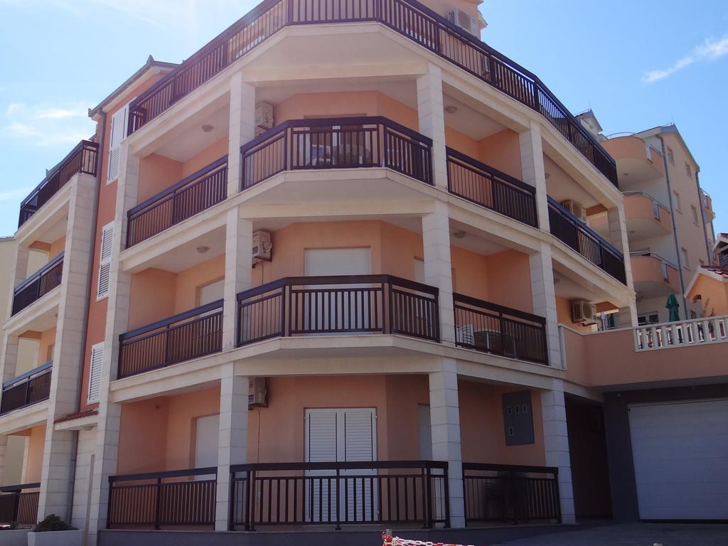 Vila Lola Apartmani Trogir Exterior foto