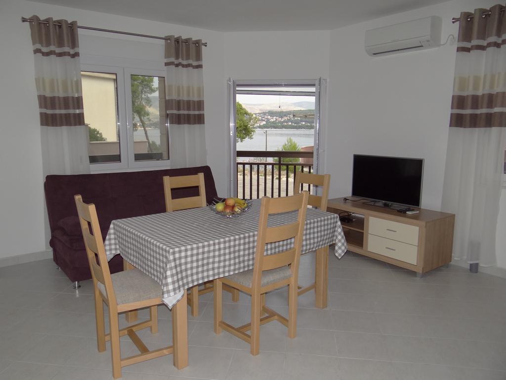 Vila Lola Apartmani Trogir Exterior foto