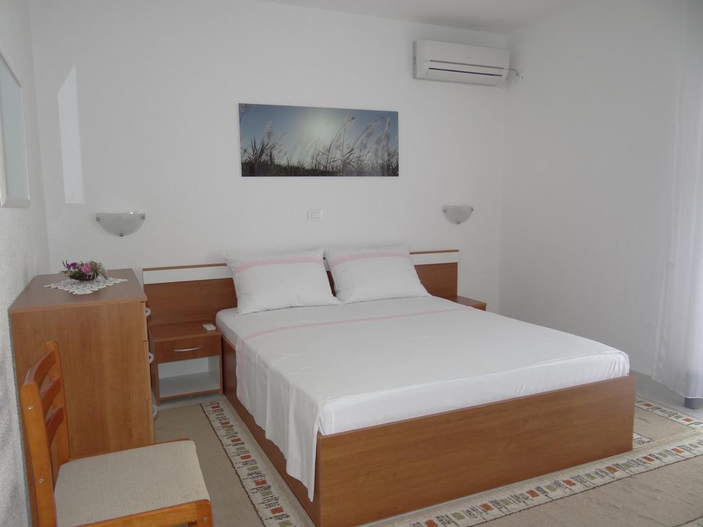 Vila Lola Apartmani Trogir Exterior foto