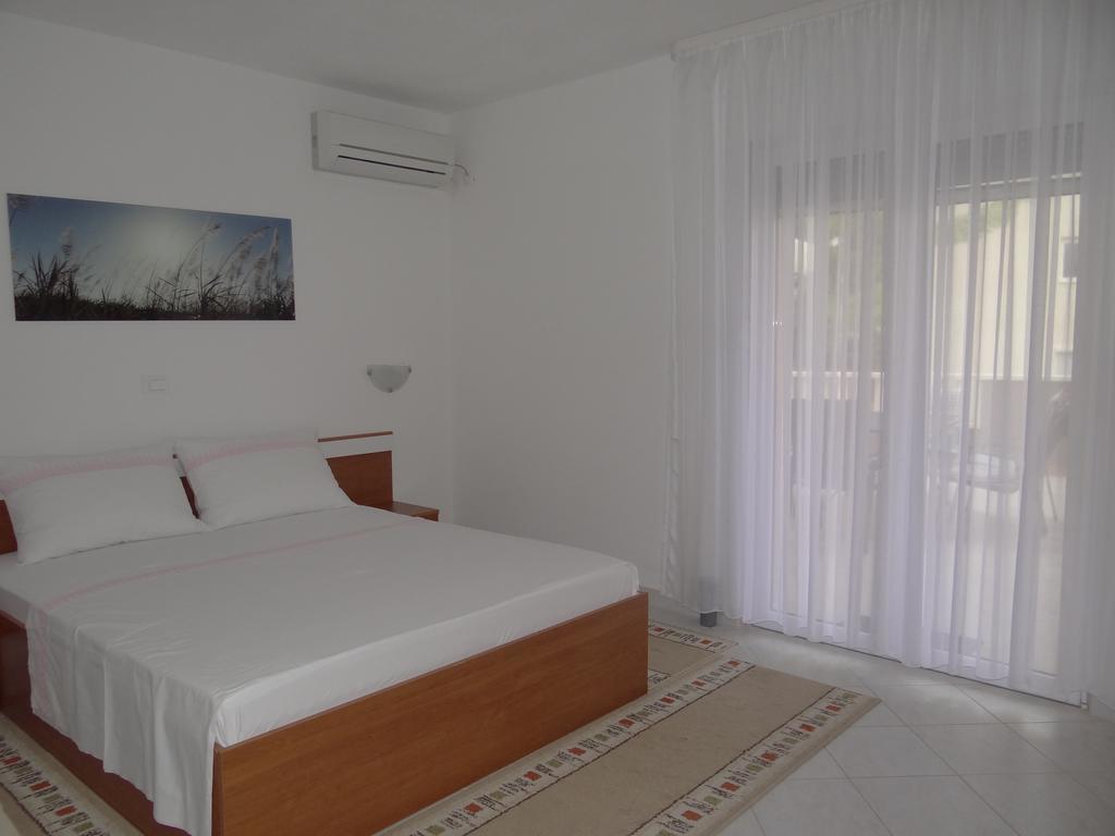 Vila Lola Apartmani Trogir Exterior foto