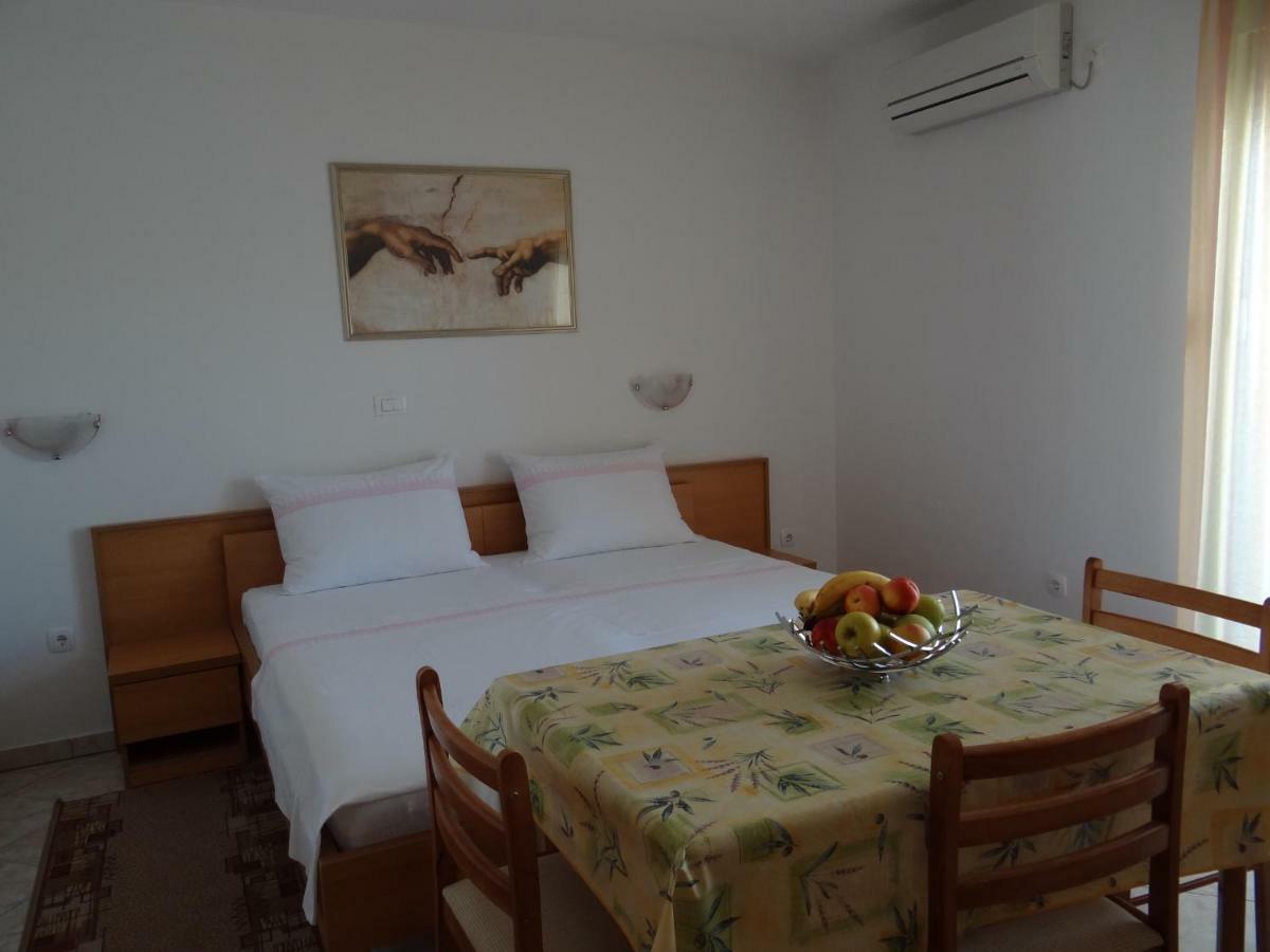 Vila Lola Apartmani Trogir Exterior foto