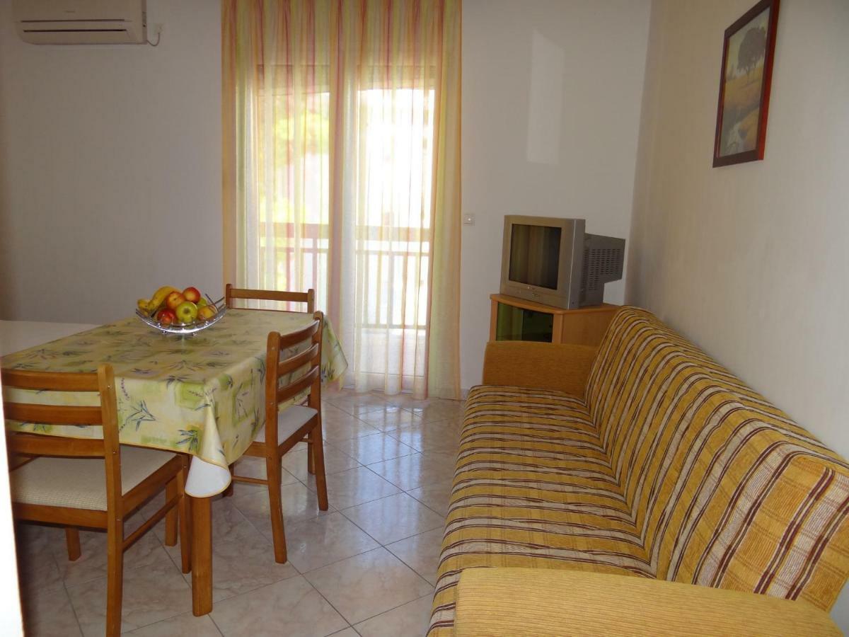 Vila Lola Apartmani Trogir Exterior foto