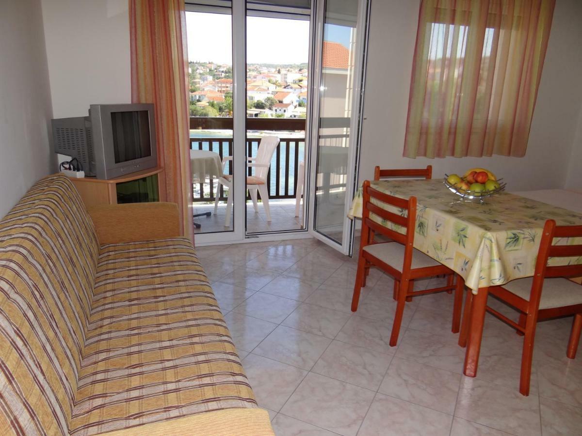 Vila Lola Apartmani Trogir Exterior foto