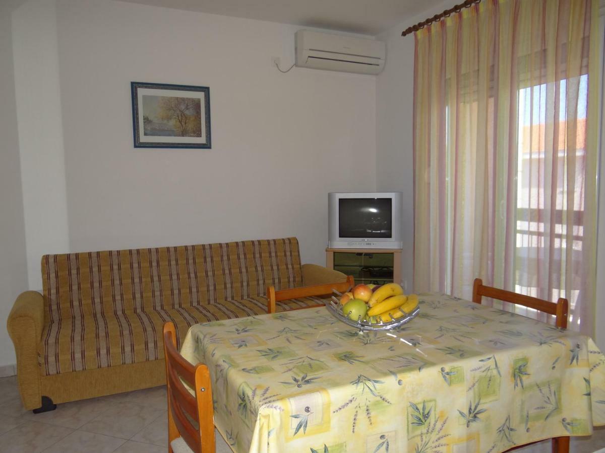 Vila Lola Apartmani Trogir Exterior foto
